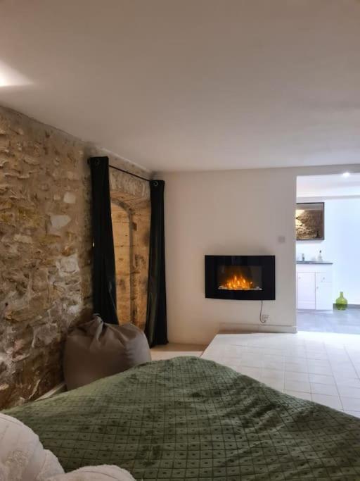 La Maison Du Bonheur Villa Caumont-sur-Durance Bagian luar foto